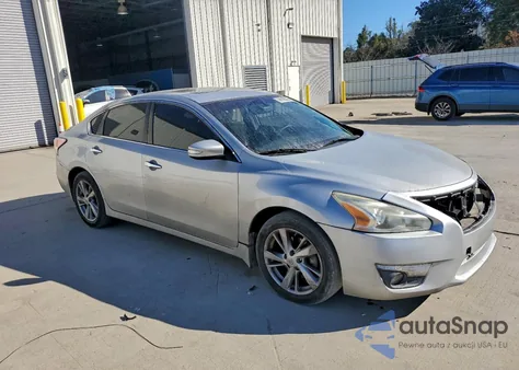 2013 Nissan Altima 2.5 from USA, damaged, VIN 1N4AL3AP9DC915853